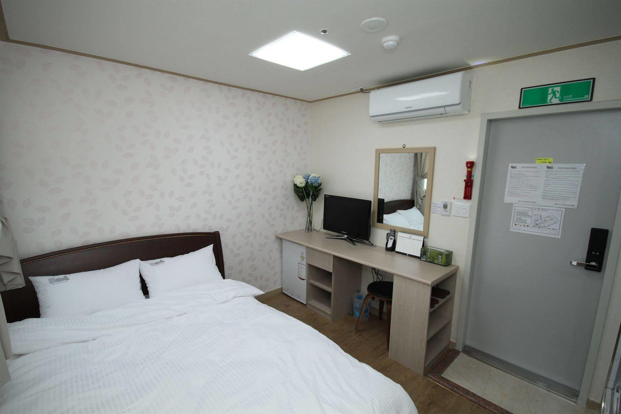 Хостел Boa Travel House Сеул Экстерьер фото